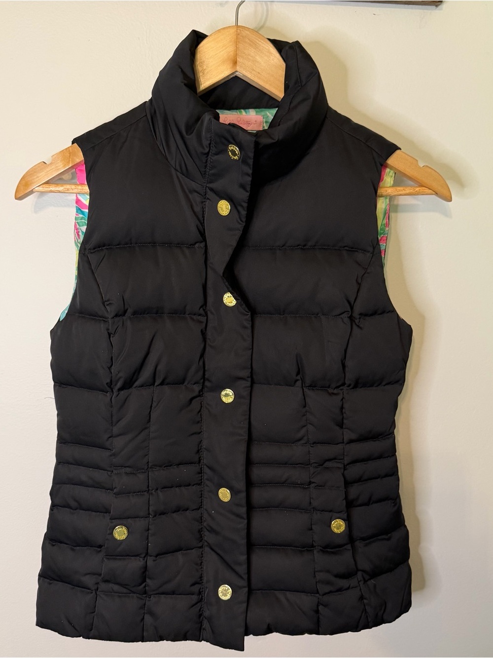 Lilly Pulitzer Black Quilted Puffer Vest Gold Snap Tropical Lined Women’s XXS